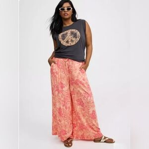 TORRID High-Rise Pull-On Wide-Leg Pants Coral Floral Print
